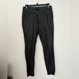 HUE Women's Sleek Black Leggings